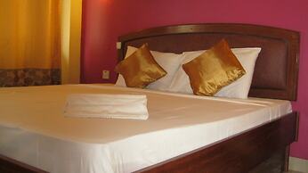 Iris Hotel