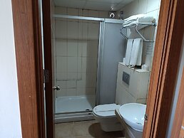 The Corner Park Hotel