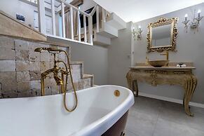 Elegance East Hotel - Boutique Class