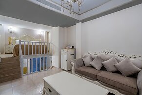 Elegance East Hotel - Boutique Class