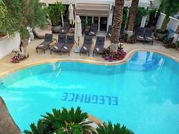 Elegance East Hotel - Boutique Class