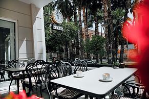 Elegance East Hotel - Boutique Class