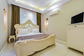 Elegance East Hotel - Boutique Class