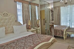 Elegance East Hotel - Boutique Class