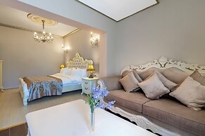 Elegance East Hotel - Boutique Class