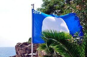 Elegance East Hotel - Boutique Class