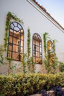 Elegance East Hotel - Boutique Class