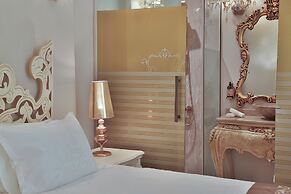 Elegance East Hotel - Boutique Class
