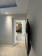 Elegance East Hotel - Boutique Class