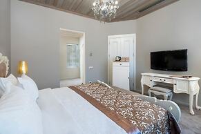 Elegance East Hotel - Boutique Class