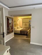 Elegance East Hotel - Boutique Class