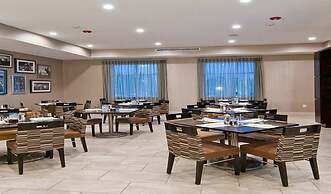 Holiday Inn Austin Airport by IHG