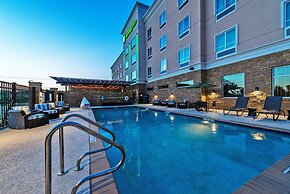 Holiday Inn Austin Airport by IHG