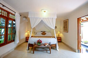 Tirta Ayu Hotel & Restaurant