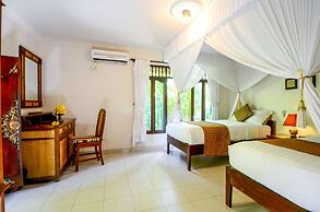 Tirta Ayu Hotel & Restaurant