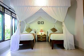 Tirta Ayu Hotel & Restaurant