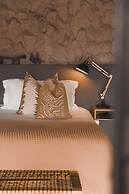 Leopard Mountain Safari Lodge