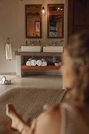 Leopard Mountain Safari Lodge