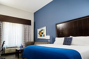 Holiday Inn Express & Suites Austin NW - Arboretum Area by IHG