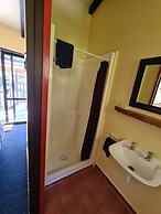 Chateau Backpacker & Motels