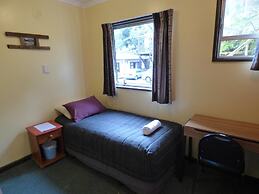 Chateau Backpacker & Motels