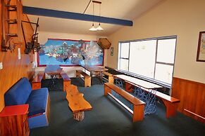 Chateau Backpacker & Motels