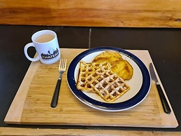 Chateau Backpacker & Motels