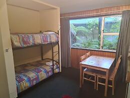 Chateau Backpacker & Motels