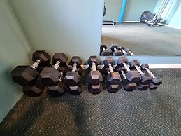 Chateau Backpacker & Motels