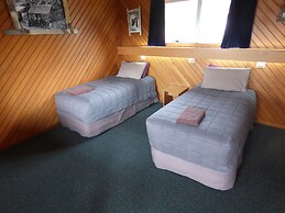 Chateau Backpacker & Motels