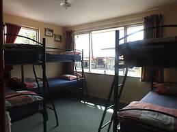 Glow Worm Accommodation - Hostel