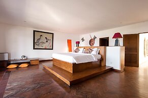 Suarti Resort Villas & Gallery