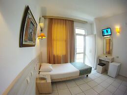 Kleopatra Carina Hotel