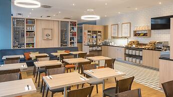 Holiday Inn Express Hotel & Suites Schulenburg by IHG