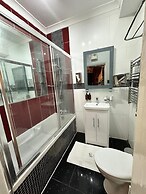 Crompton Guest House