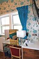 Crompton Guest House