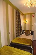 Crompton Guest House