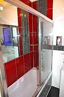 Crompton Guest House