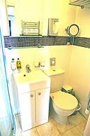 Crompton Guest House