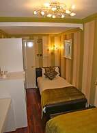 Crompton Guest House