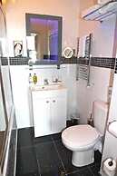 Crompton Guest House