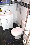 Crompton Guest House