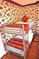 Crompton Guest House