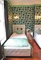 Crompton Guest House