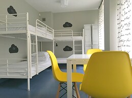 Cloud Hostel