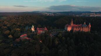 Hotel Przy Oślej Bramie - Zamek Książ
