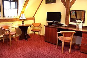 Hotel Przy Oślej Bramie - Zamek Książ