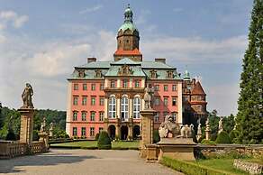 Hotel Przy Oślej Bramie - Zamek Książ
