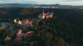 Hotel Przy Oślej Bramie - Zamek Książ
