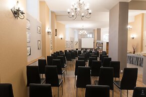 Hotel Przy Oślej Bramie - Zamek Książ